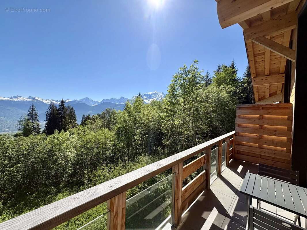 Appartement à COMBLOUX