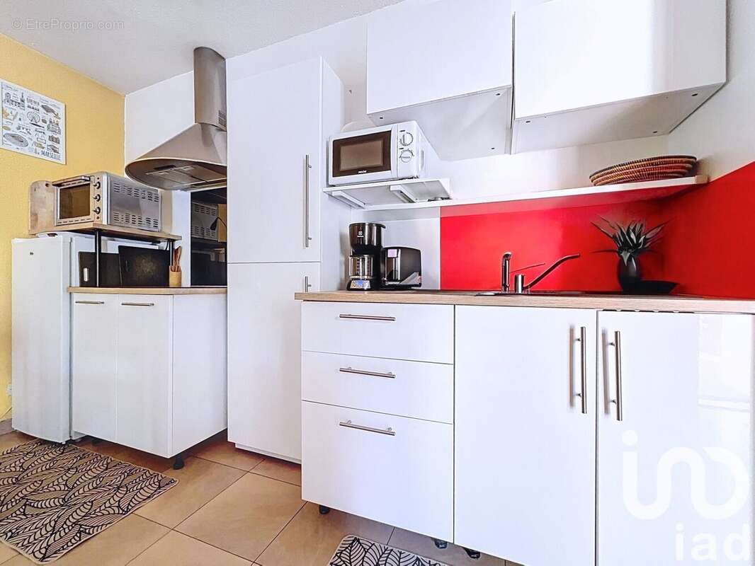 Photo 8 - Maison à SAINT-MITRE-LES-REMPARTS