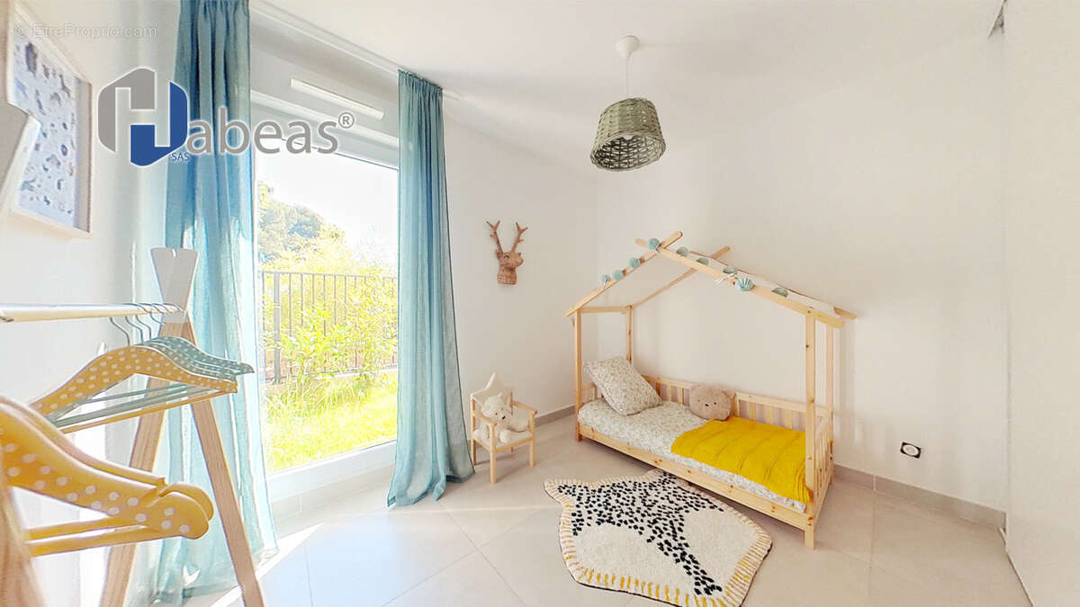 Maison à SAINT-PIERRE-DE-CHANDIEU