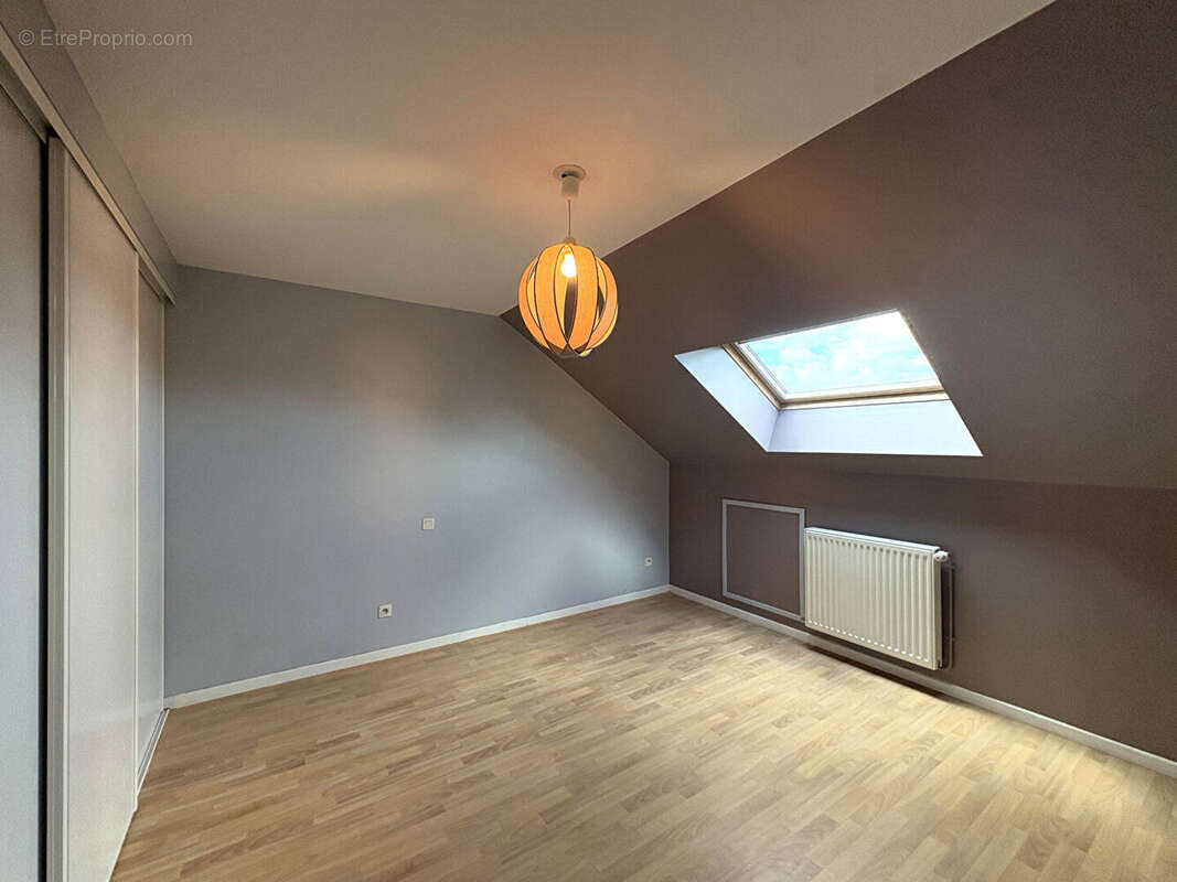 Maison 7 pièce(s) 176 m² - saint-laurent - photo 12