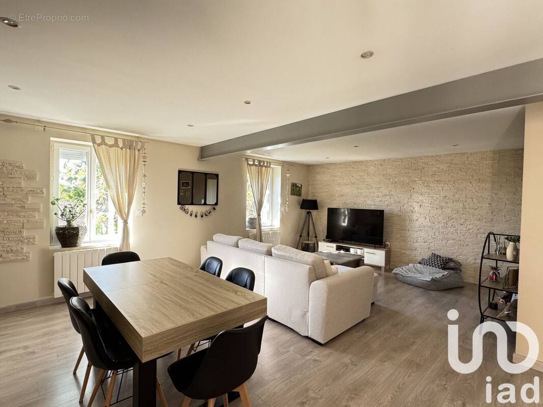 Photo 1 - Maison à SAINT-VALLIER