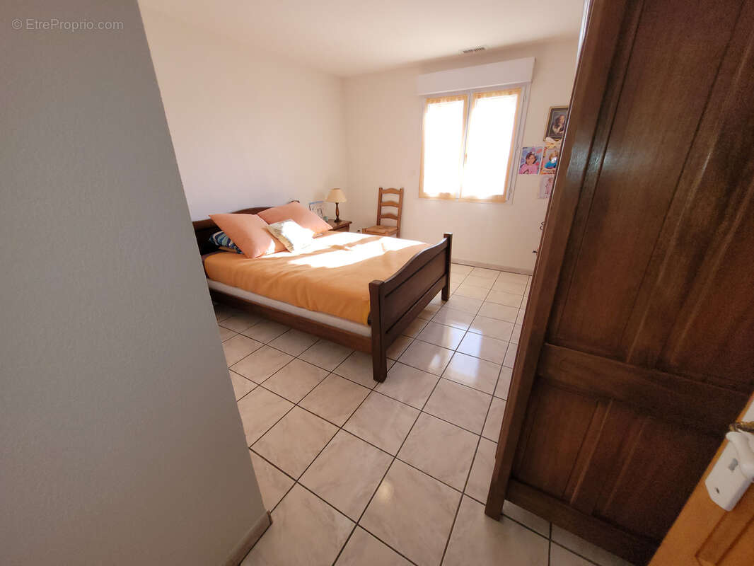 Maison à COURSAN