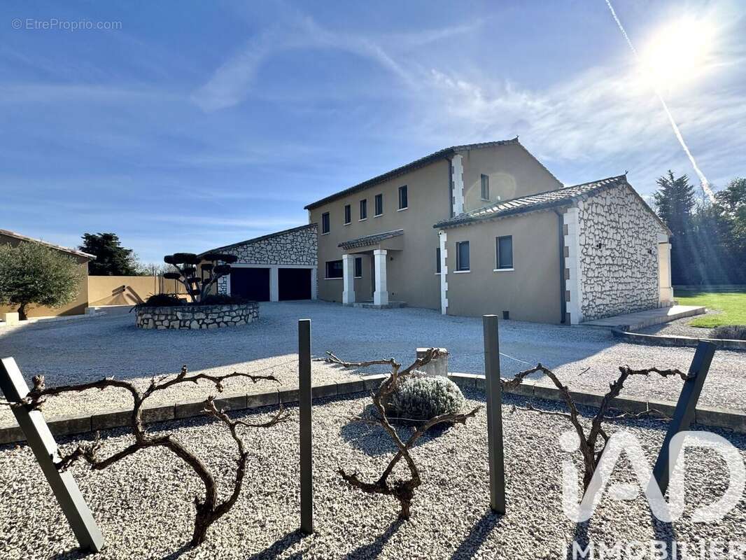 Photo 2 - Maison à TARASCON