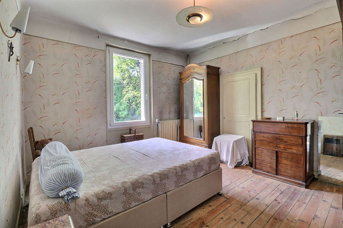 Maison à rénover à Cognin - 7 pièces, 136,92 m² - photo 3