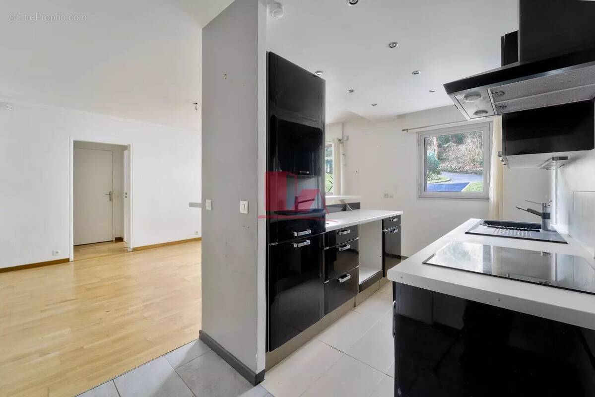 Appartement à ISSY-LES-MOULINEAUX