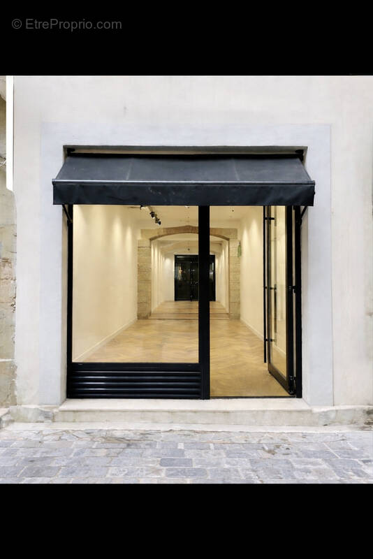 Commerce à CARCASSONNE