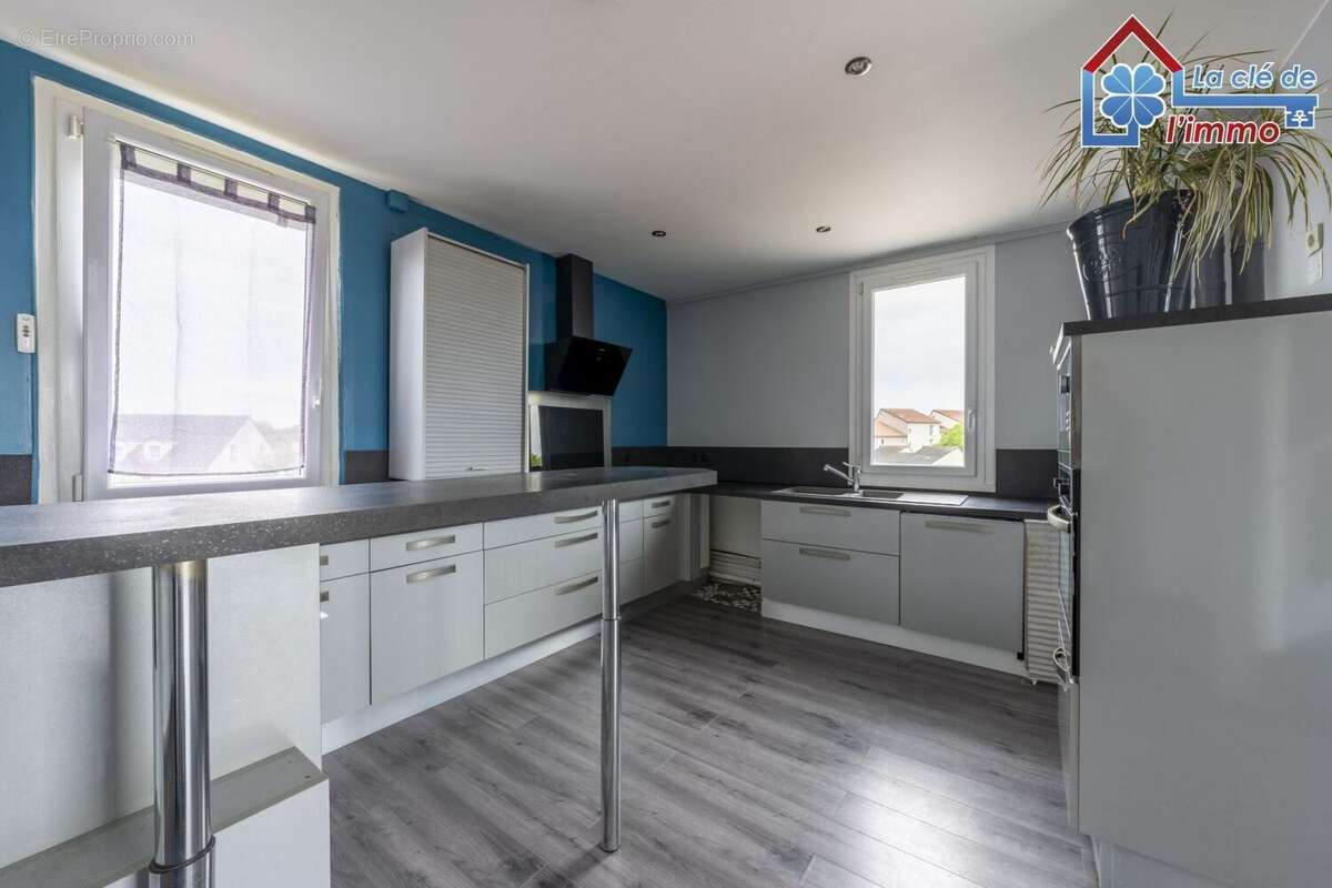 Appartement à MOISSY-CRAMAYEL