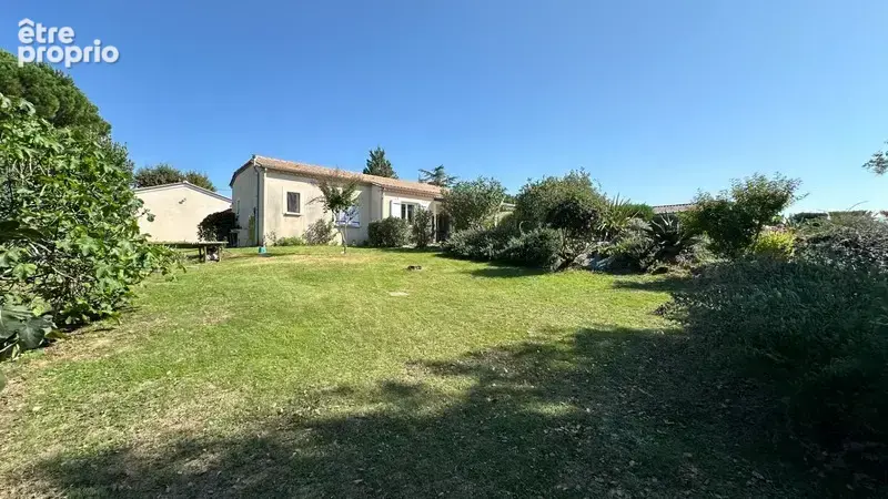 Maison de plain-pied à vendre 4 pièces BERGERAC (24) - terrain 2184 m2 - piscine - photo 22
