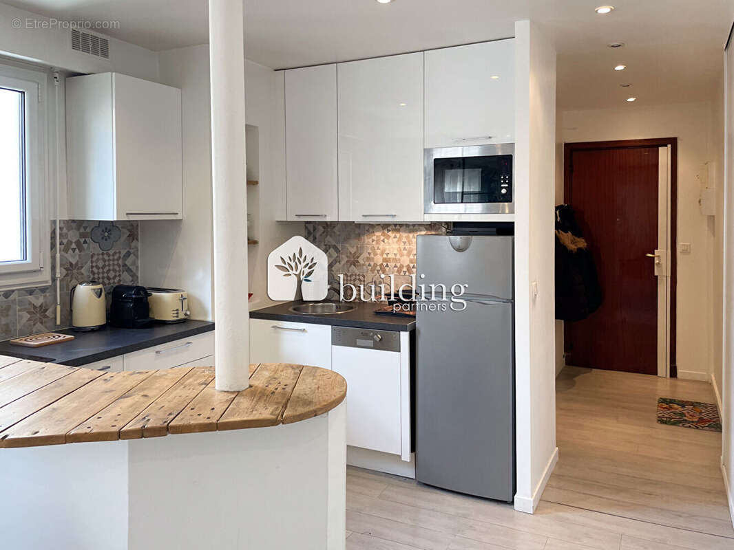 Appartement à PARIS-17E