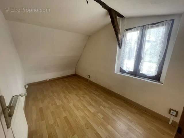 Maison à BUEIL-EN-TOURAINE