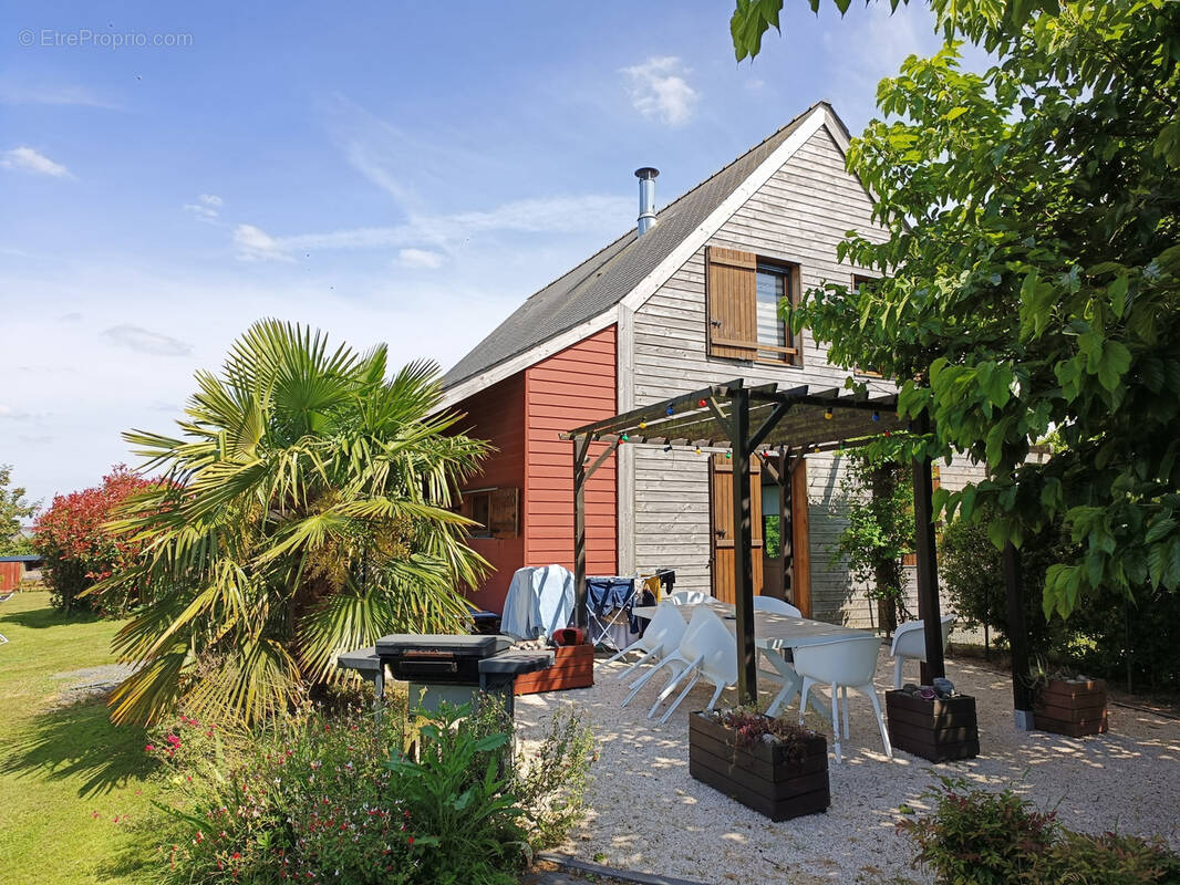 Maison à LA ROUXIERE