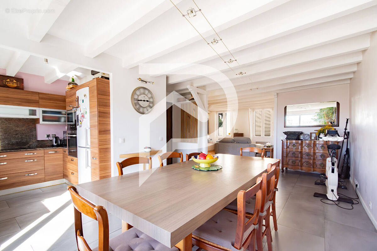 Maison à MARSEILLE-4E