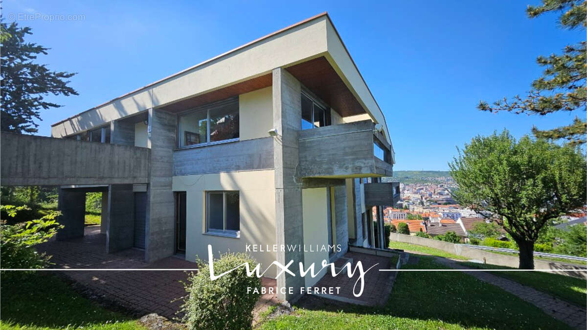 Maison à CLERMONT-FERRAND