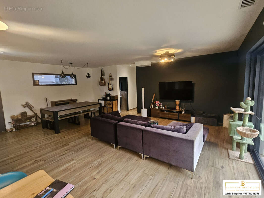 Maison 119 m² à Saint-Cezaire-Sur-Siagne  - photo 4