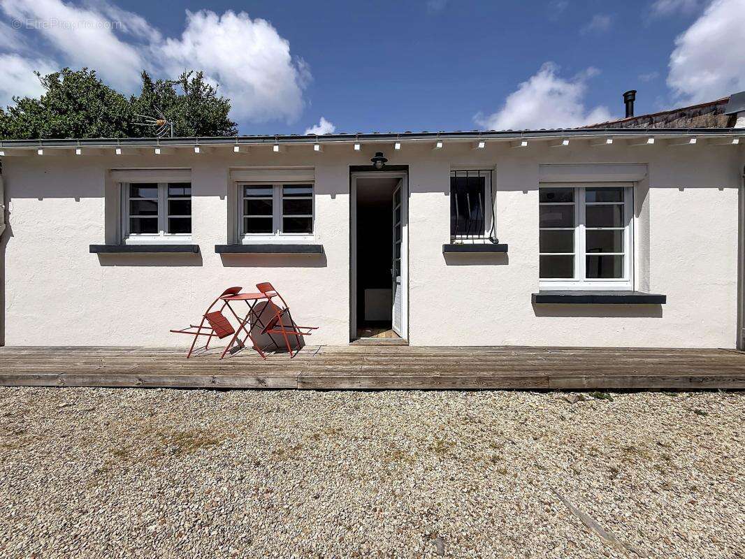 Maison à vendre - maison 2 pièces rénovée avec extérieur privatif – lafond secteur recherché - photo 6