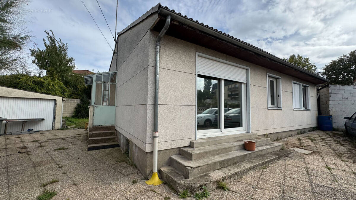 Maison à TREMBLAY-EN-FRANCE