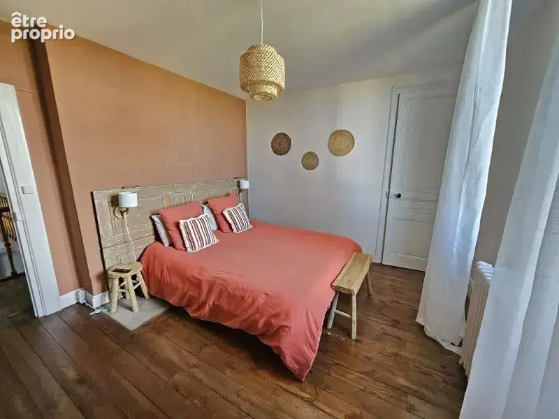 Maison 325 m² à Montrond-Les-Bains  - photo 9