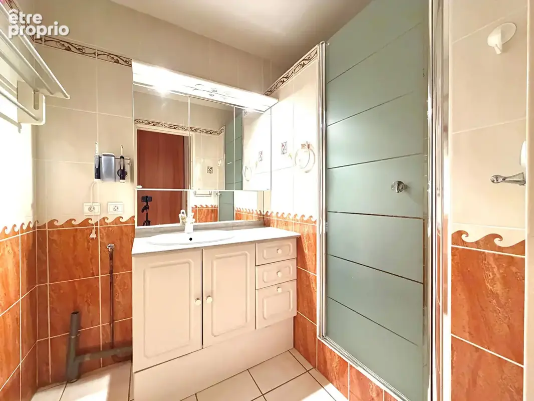 Appartement T4 avec balcon et garage - Saint-Étienne - photo 5