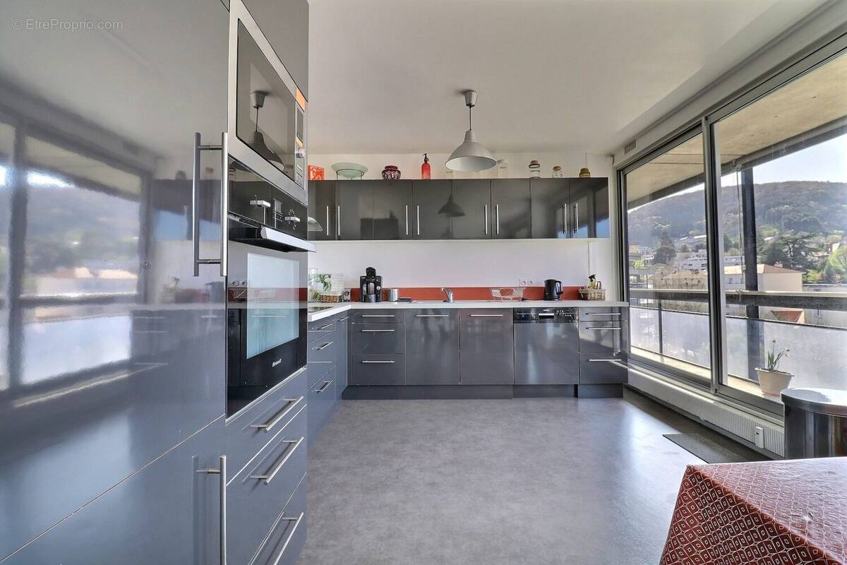 Appartement à CHAMALIERES