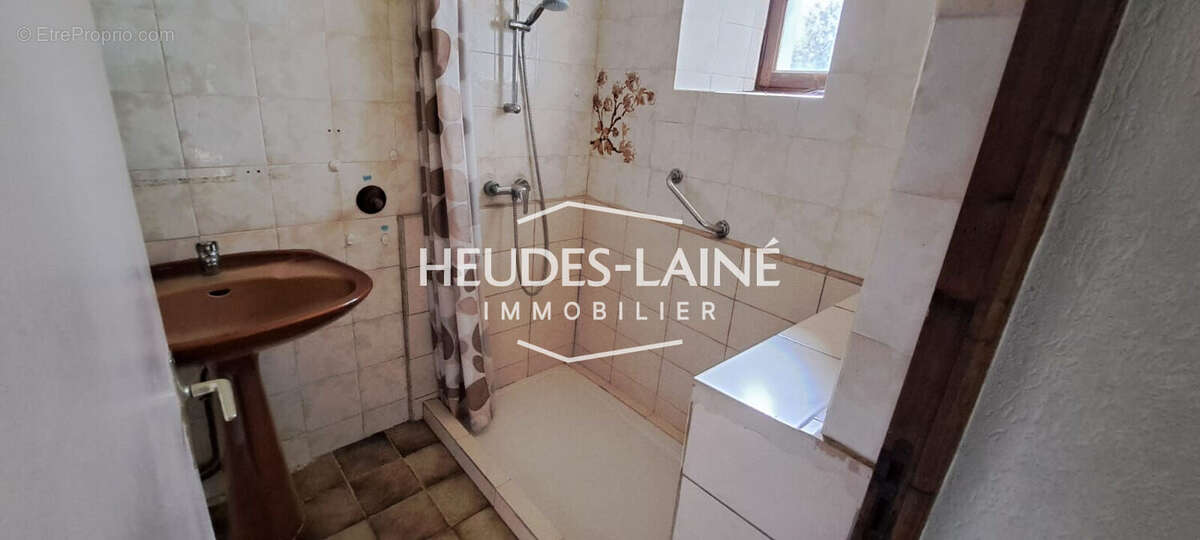 Maison à SAINT-HILAIRE-DU-HARCOUET