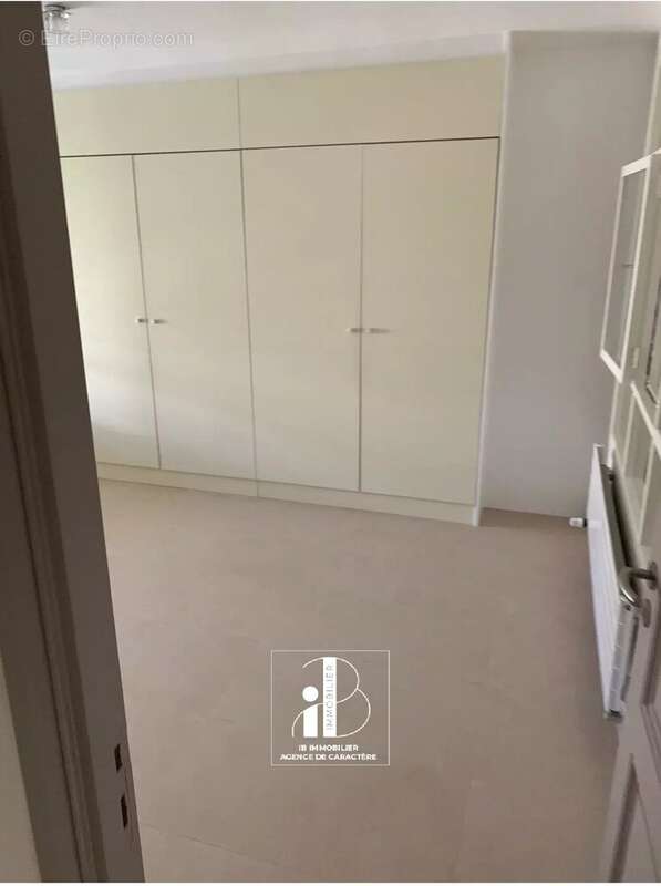 Appartement à FONTAINEBLEAU