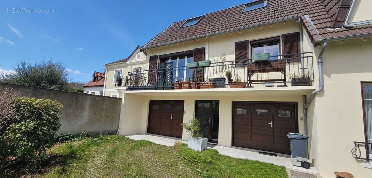 Maison à NANTERRE