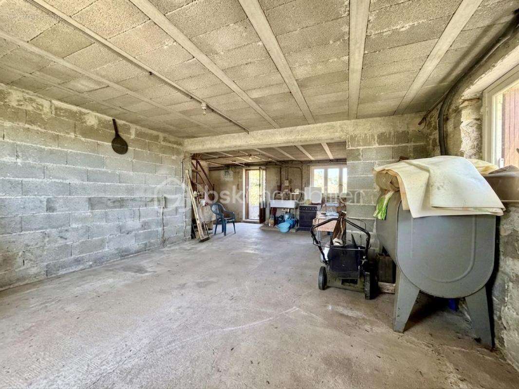 Maison élevée sur sous-sol de 152 m² - photo 10