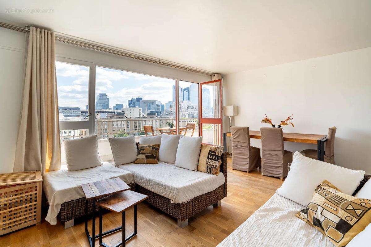 Appartement à NANTERRE