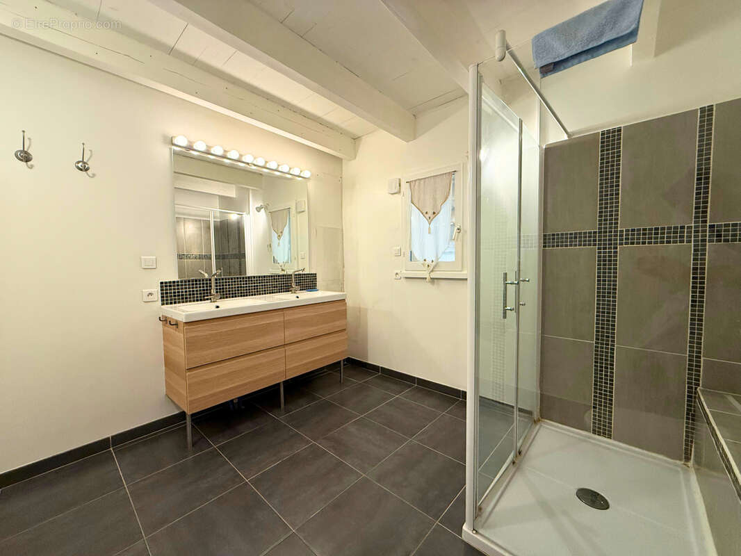 Maison à PIERREVERT