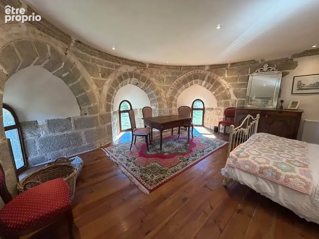 HAUTE-VIENNE ? Superbe chapelle du XIIe siècle entièrement rénovée et aménagée - photo 4