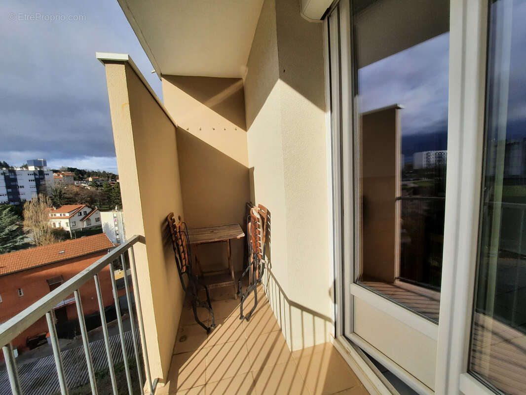 Appartement à SAINT-ETIENNE