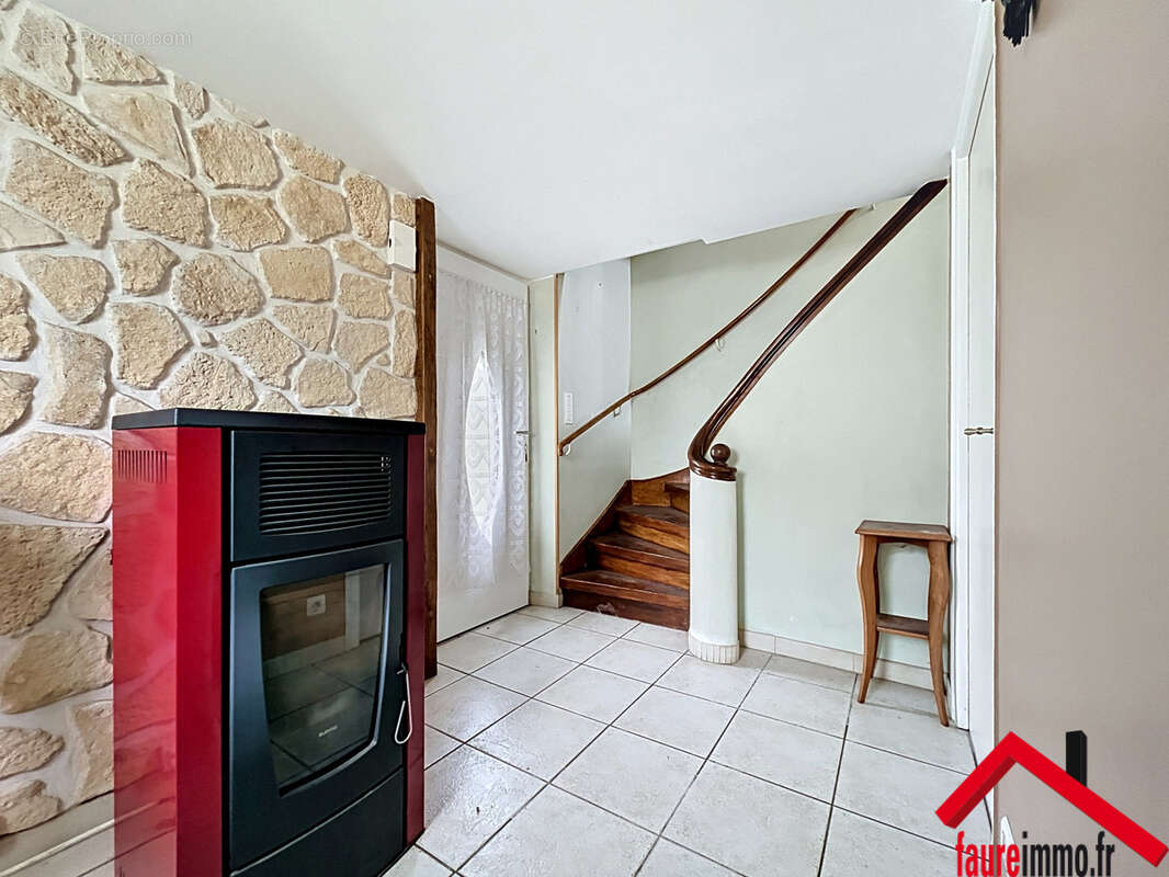 Maison à st-pantaléon-de-larche en corrèze - photo 7