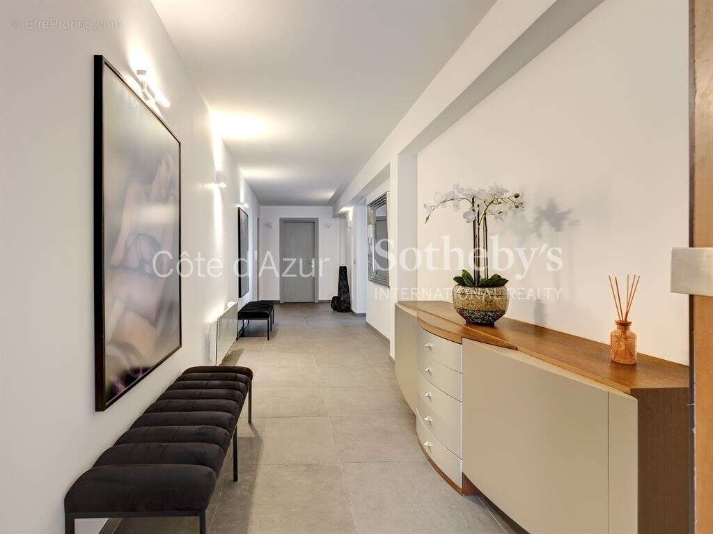 Appartement à LE CANNET