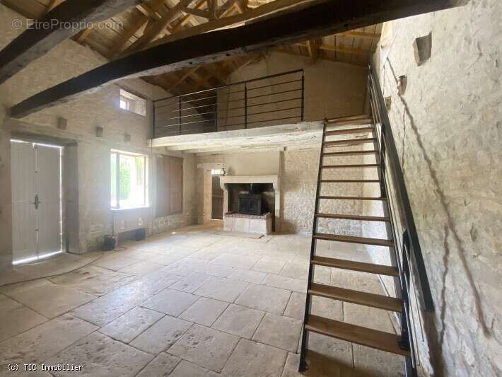 Maison à BLANZAY