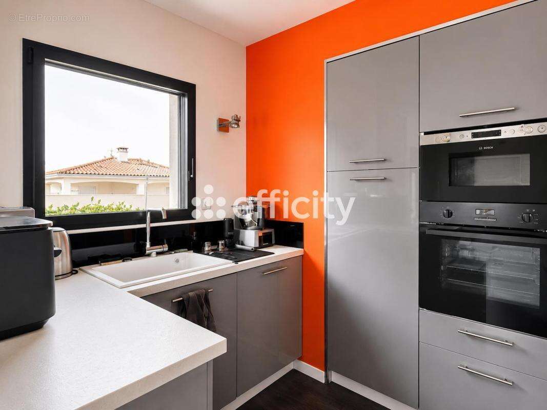 Maison 101 m² à Meursac  - photo 6