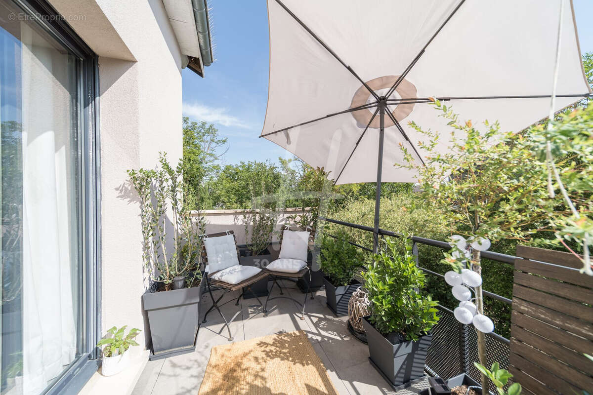 Appartement 93 m² à Metz  - photo 2
