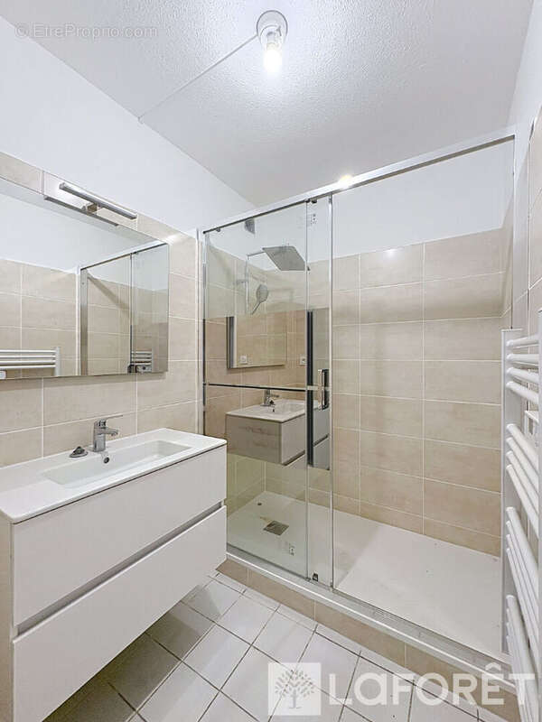Appartement  Bourgoin-jallieu 4 pièce(s) 83 m2 - photo 4