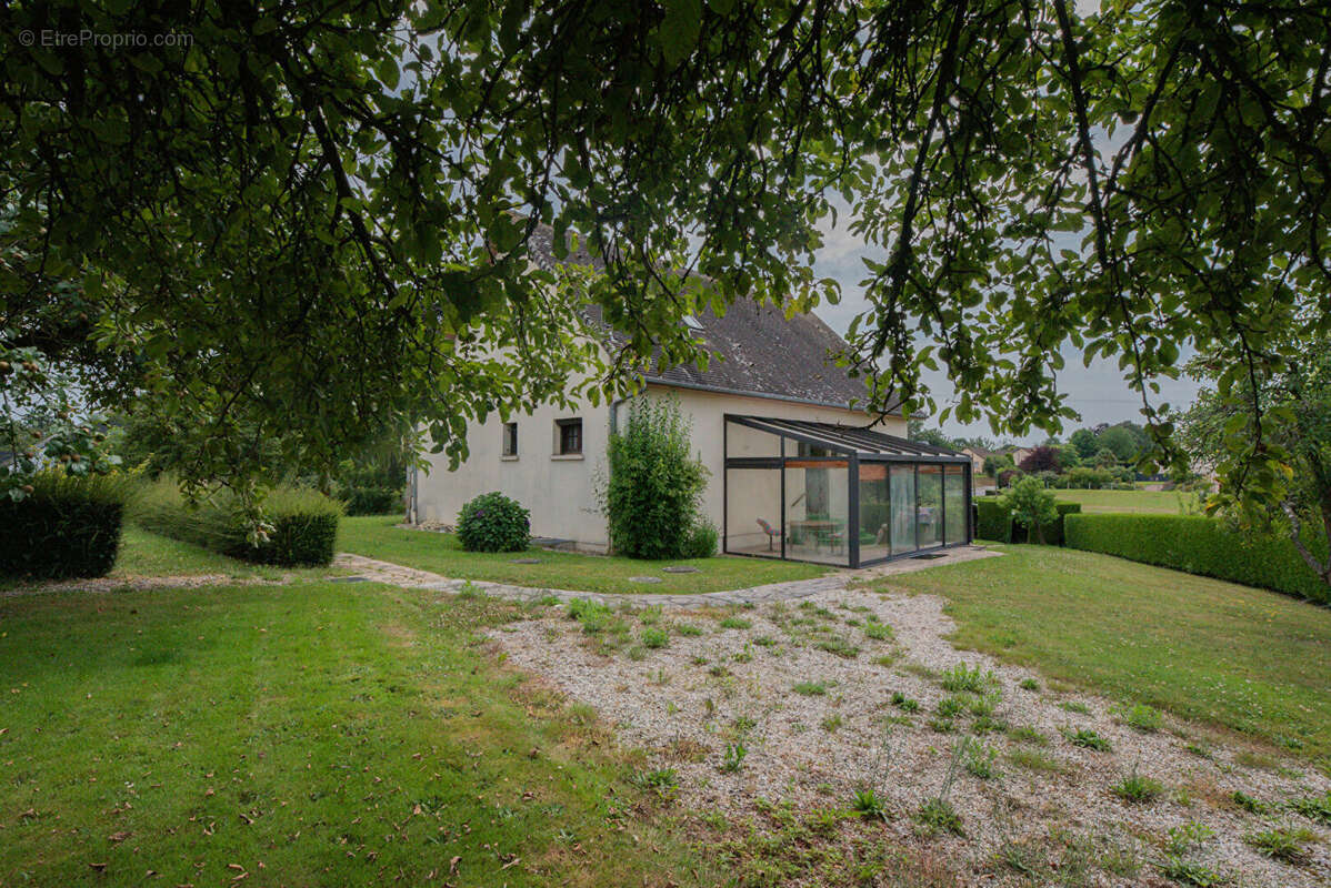 Maison à POINTEL
