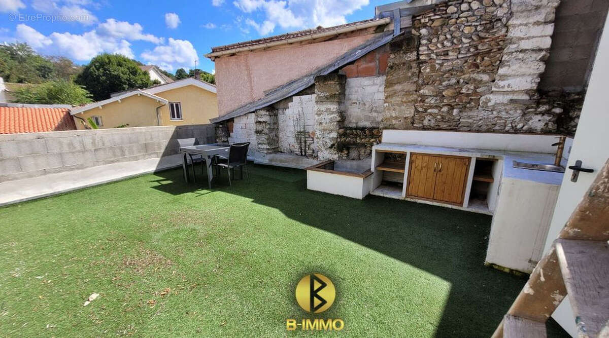 Maison à LE PEAGE-DE-ROUSSILLON