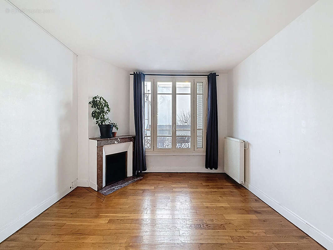 Appartement à SURESNES