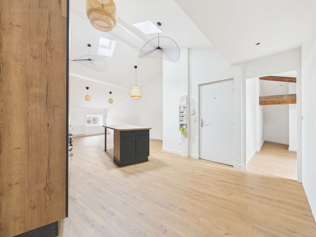 Appartement à BRIVES-CHARENSAC