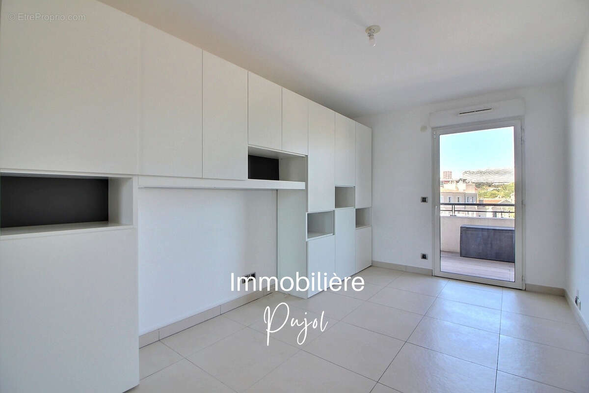 Appartement à MARSEILLE-8E