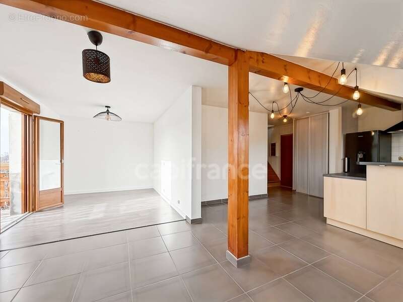 Appartement à GRILLY