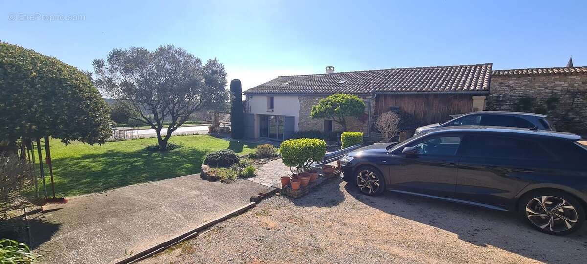 Maison à UZES