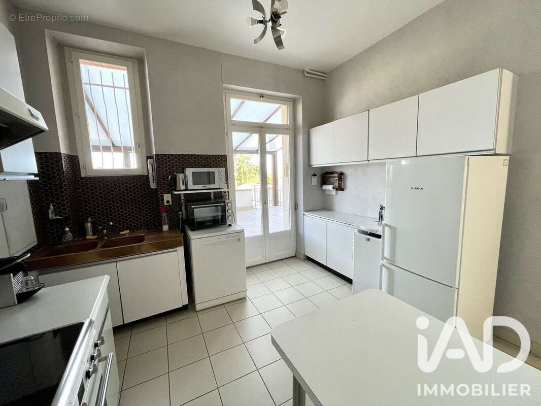 Maison 208 m² à Langres  - photo 8
