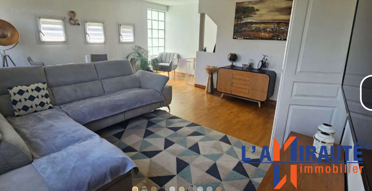 Appartement à SARTROUVILLE