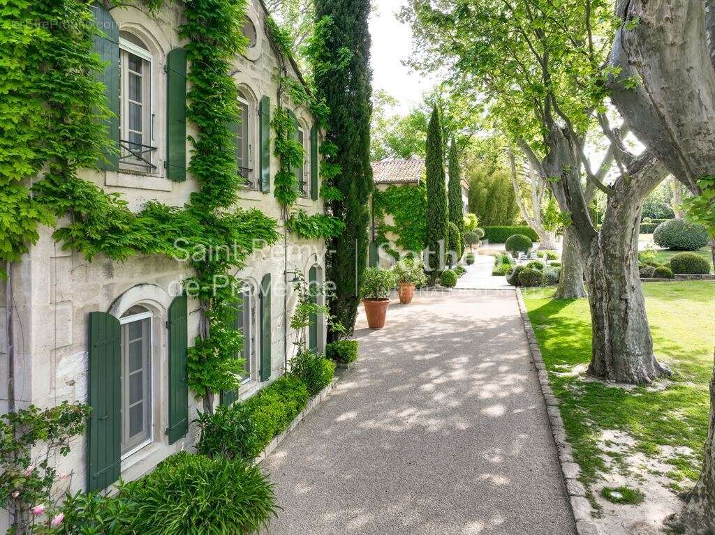 Maison à SAINT-REMY-DE-PROVENCE
