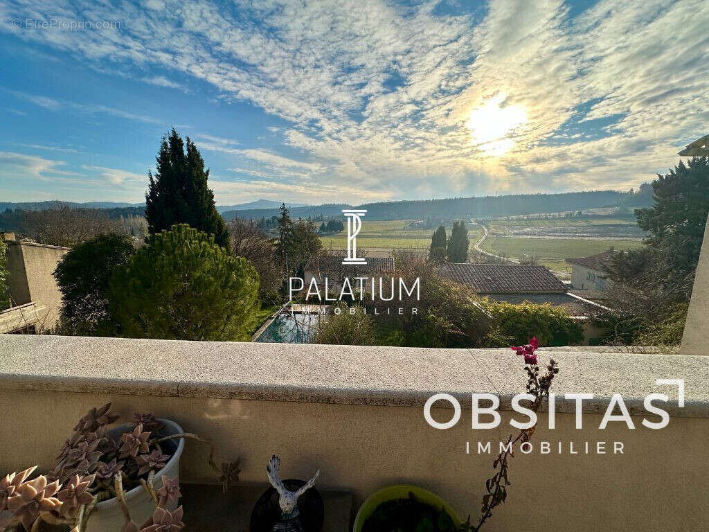 Appartement 114 m² à Saint-Michel-L'observatoire  - photo 2