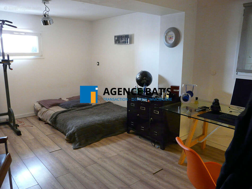 Photo 9 - Appartement à SAINT-GENEST-LERPT