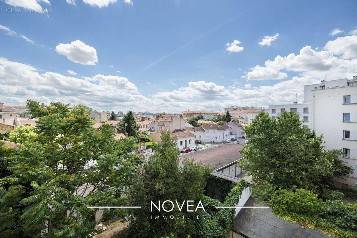 Appartement à LYON-8E